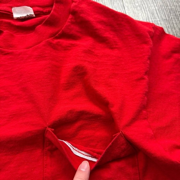 Vintage 80s Blank Tee Single Stitch Pocket Selvedge T Shirt Red - Picture 7 of 7